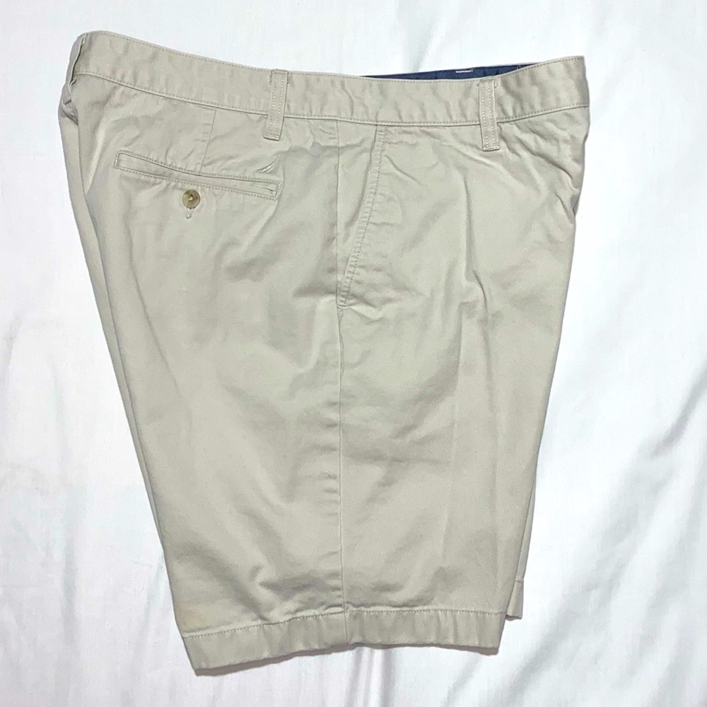 Nautica Men’s Khaki Shorts 34W - Picture 3 of 10